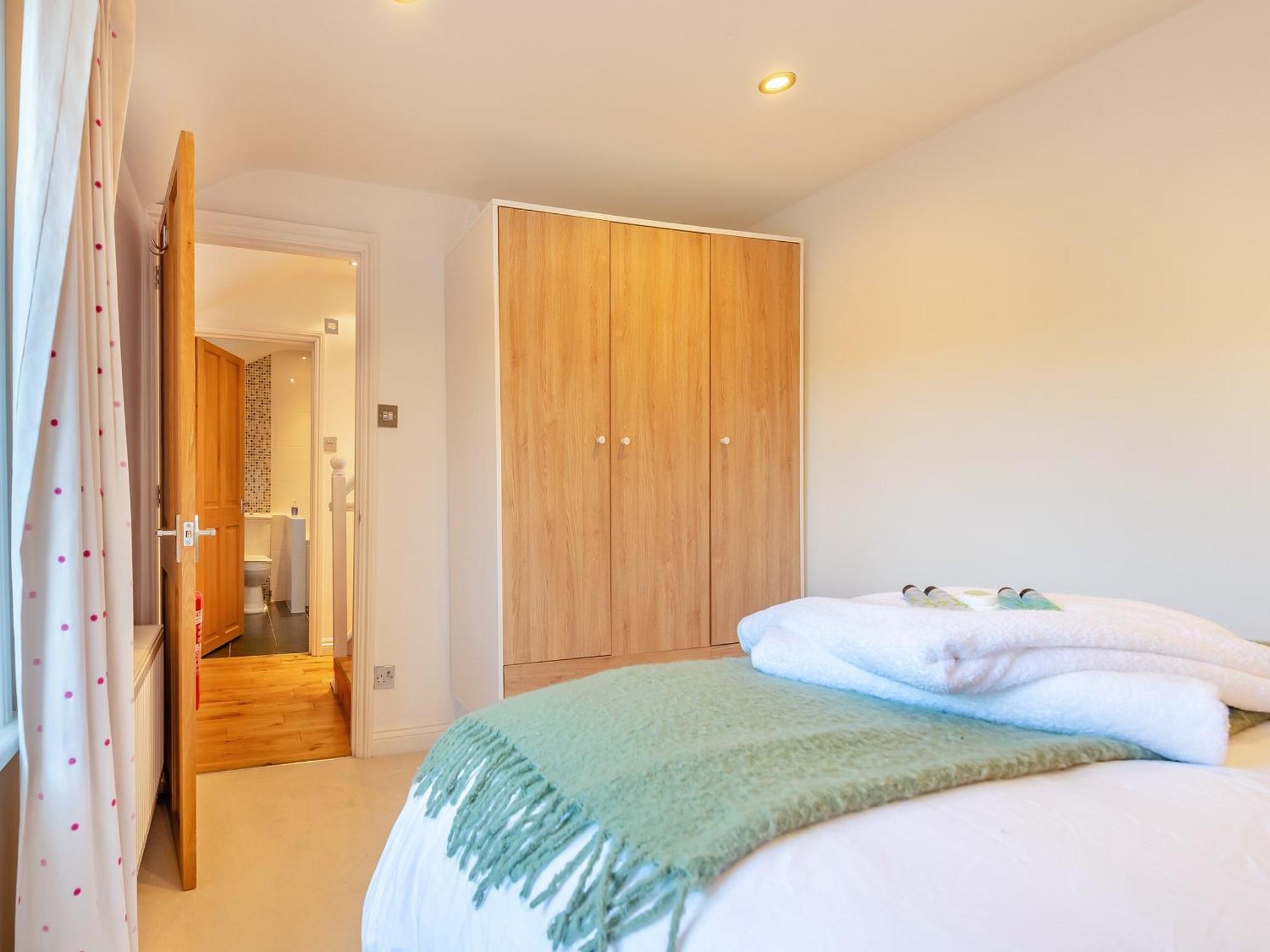Kings Lea Villa Lymington Exterior foto